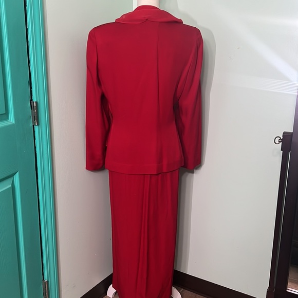 Vintage 2 piece blazer and maxi skirt. Rhinestone buttons. scarf is not sttachef - Picture 7 of 9